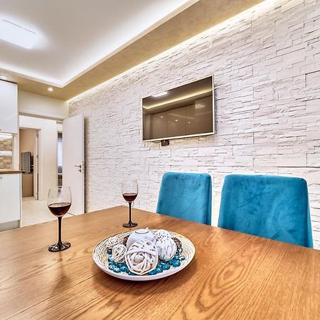 Апартамент S Apart Varna Buitenkant foto